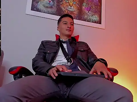 Pokazy przed kamerką – Dominus_Alpha