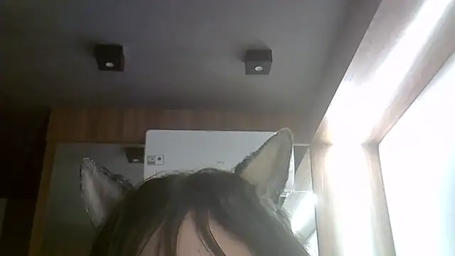 Chat XXX en directo de SkinnyKitten