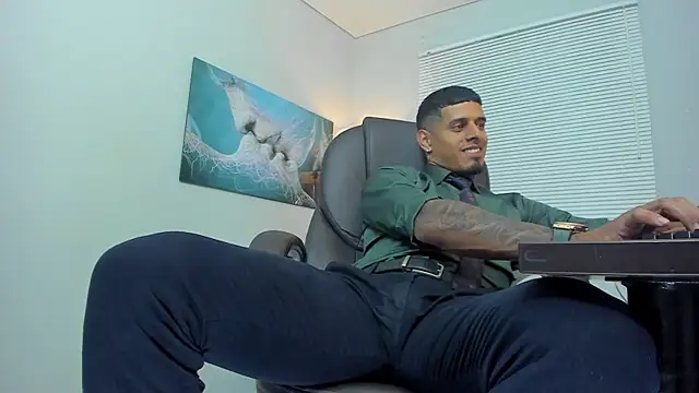 vincen_jose: διαδικτυακό σόου στην κάμερα