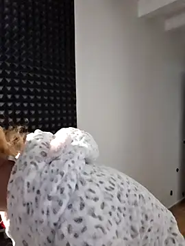 Chat +18 de kylie_blck ao vivo