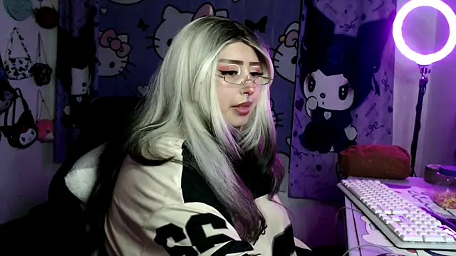 lussyevans24's Live XXX Chat