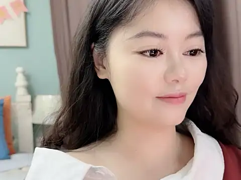 sarah111's Live XXX Chat