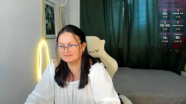 Онлайн чат XXX hottyannaa