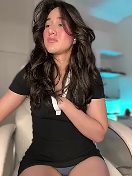 julieta_jhonss' Live XXX Chat