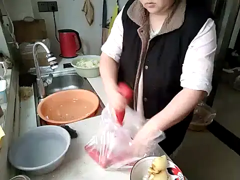 Chat +18 de AngelwithEcup ao vivo