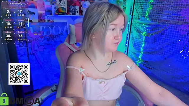 Sara_Robinson live XXX chat