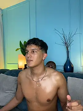 Leo_Savage_ Live XXX-Chat