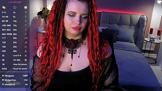 Miss_Maya_Mils Chat XXX in diretta