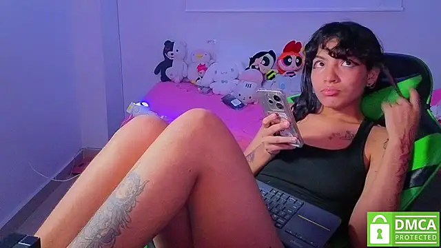 Chat +18 de Lovelyamyy ao vivo