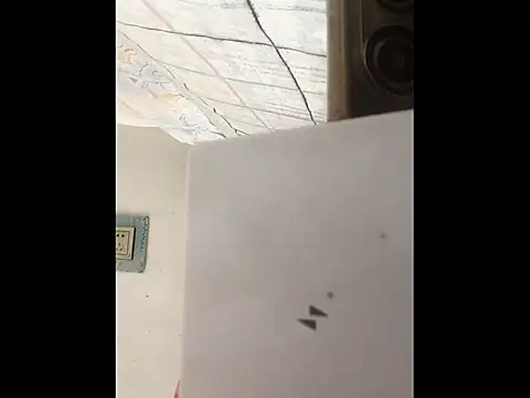 yaocaobi8's Live XXX Chat