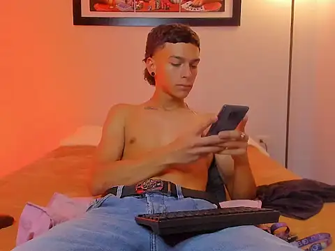 Webkamerová show Noahh_Saky