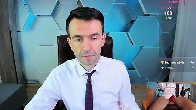 SteveTiger 即時 XXX 聊天