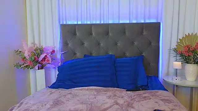 แชท XXX สดของ Ariana_Petite