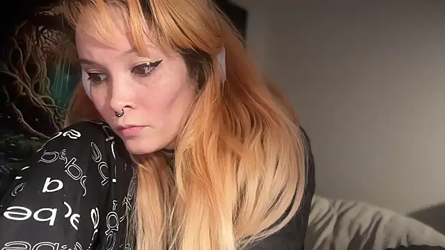 Chatroom XXX en direct de FRRANNKIE