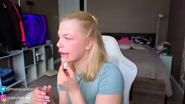 Chat XXX ao vivo de Maya_Rave