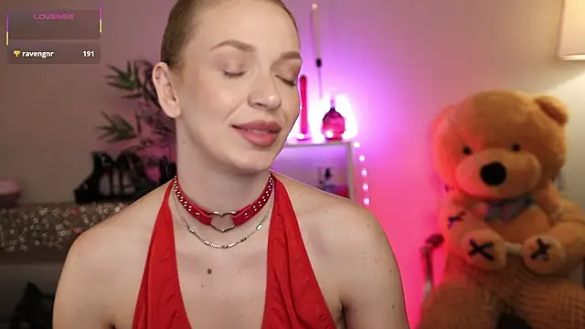 NovaHollisx Show in webcam