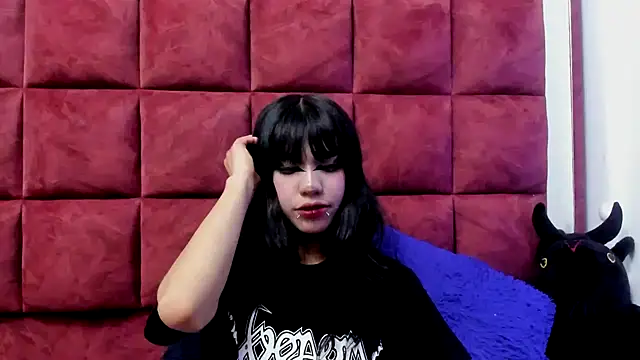 DAKOTALUCIFENA's Live XXX Chat