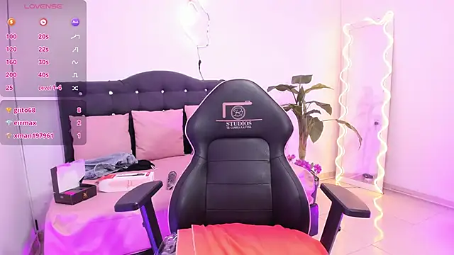 Chatroom XXX en direct de LINDSAY_TAY