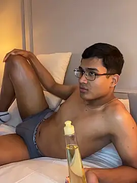 Pokazy przed kamerką – ThiagoVega_