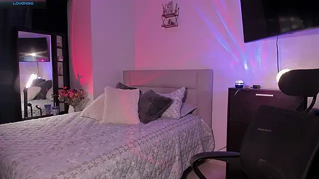 miia_jhones16 现场XXX聊天