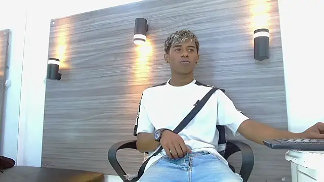 Webkamerová show LuckyBluex