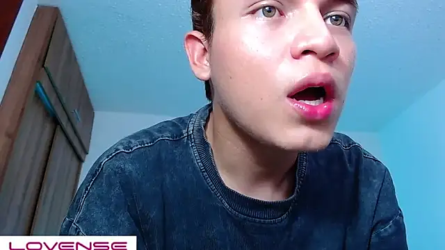 Leon_Wild Webcamshow