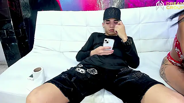 AmazingPartys élő XXX-chatje