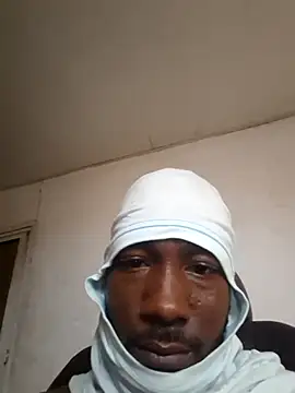 baraba1992: διαδικτυακό σόου στην κάμερα