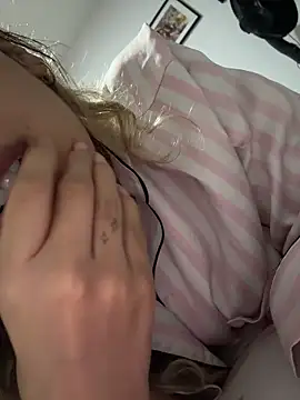 saliha_pinky_'s Live XXX Chat