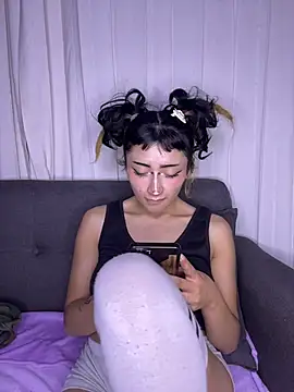 baby_akuma's Live XXX Chat