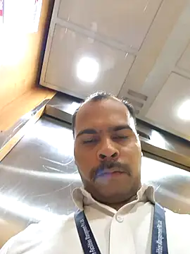 Vickyrajput009 现场XXX聊天