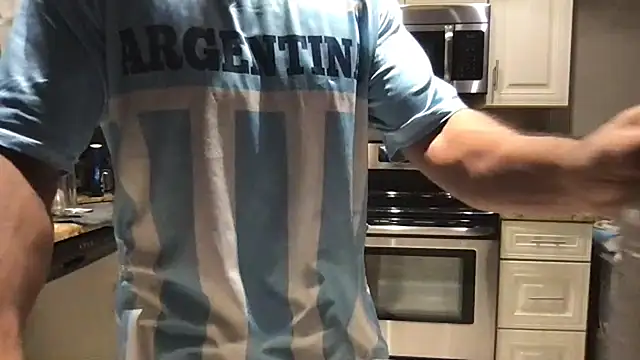 BigGuyMuscle webkamerás műsora