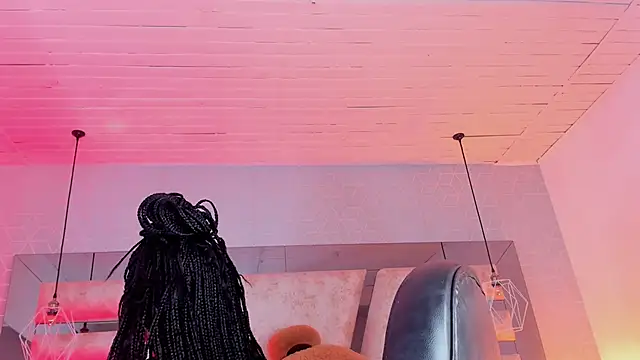 Chat +18 de AngelineHeet ao vivo