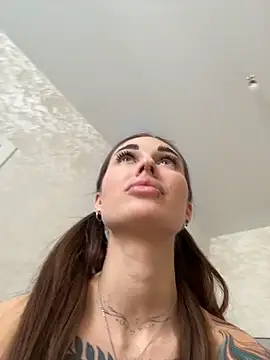 Charming_Ritta Live XXX-chat