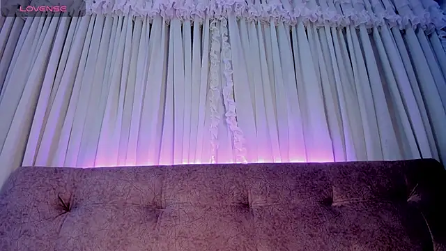 Czat XXX na żywo – violet_77711