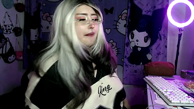 lussyevans24 라이브 XXX 채팅