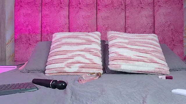 emmacurvy's Live XXX Chat