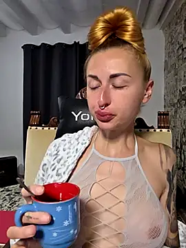 kylie_blck élő XXX-chatje