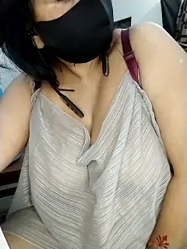 Tishani 现场XXX聊天