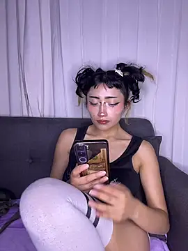 baby_akuma 即時 XXX 聊天