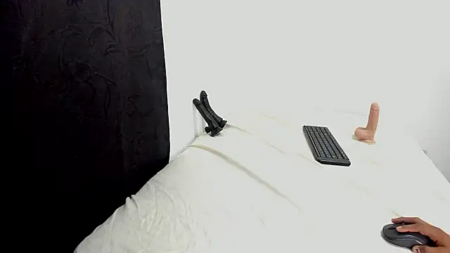 Vicky_Freedom Obrolan Langsung XXX