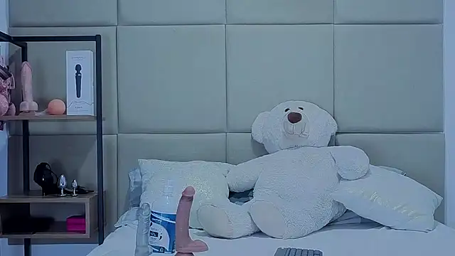 kirafire's Live XXX Chat