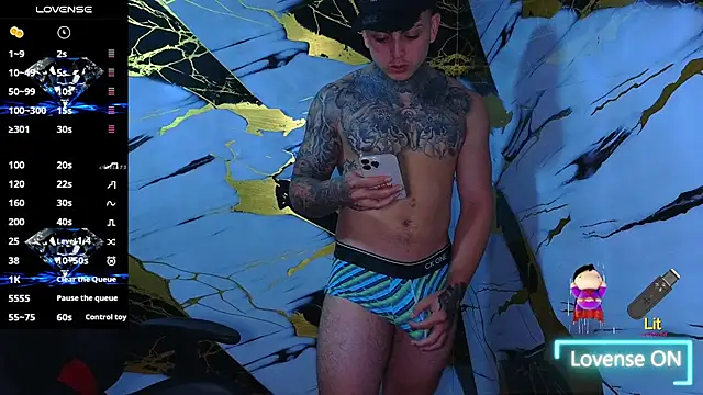 Kevin22_222's Live XXX Chat