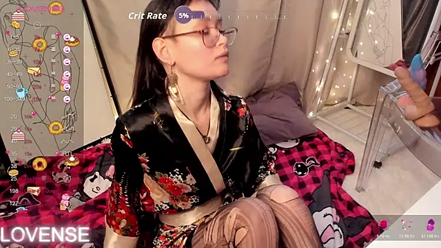 Emily_Strikeee Obrolan Langsung XXX