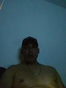 locoxTi45's Live XXX Chat