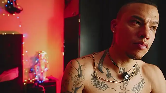 โชว์เว็บแคมของ AlphaMasterXxx