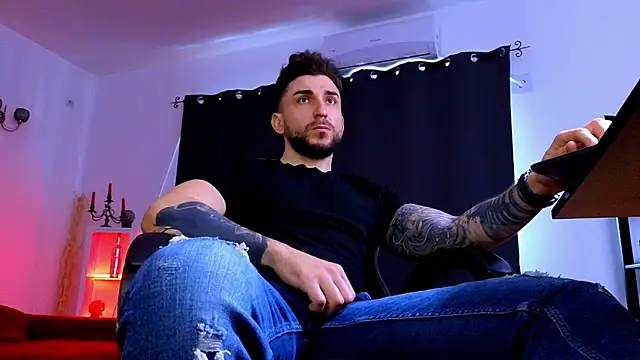 Вебкам-шоу MightyAaron66