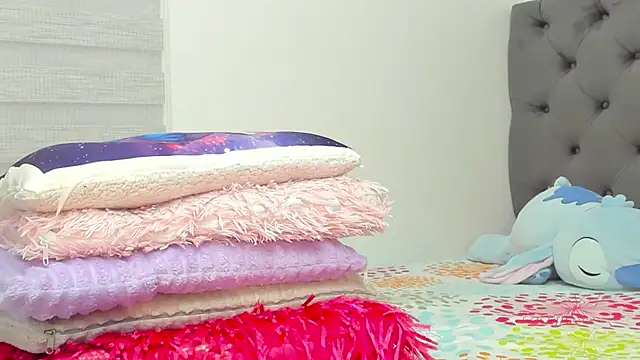 Онлайн чат XXX Elizabeth_18_