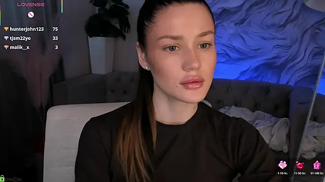 Aria_Mila Chat XXX live