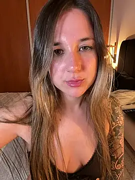 soytina_virtuall's Webcam Show